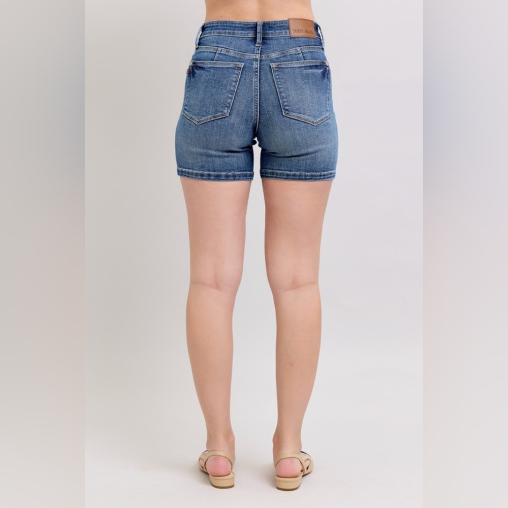 Judy Blue High Rise Waist Denim Slim Fit Classic Retro Mid-Length Jean Shorts - Picture 5 of 13